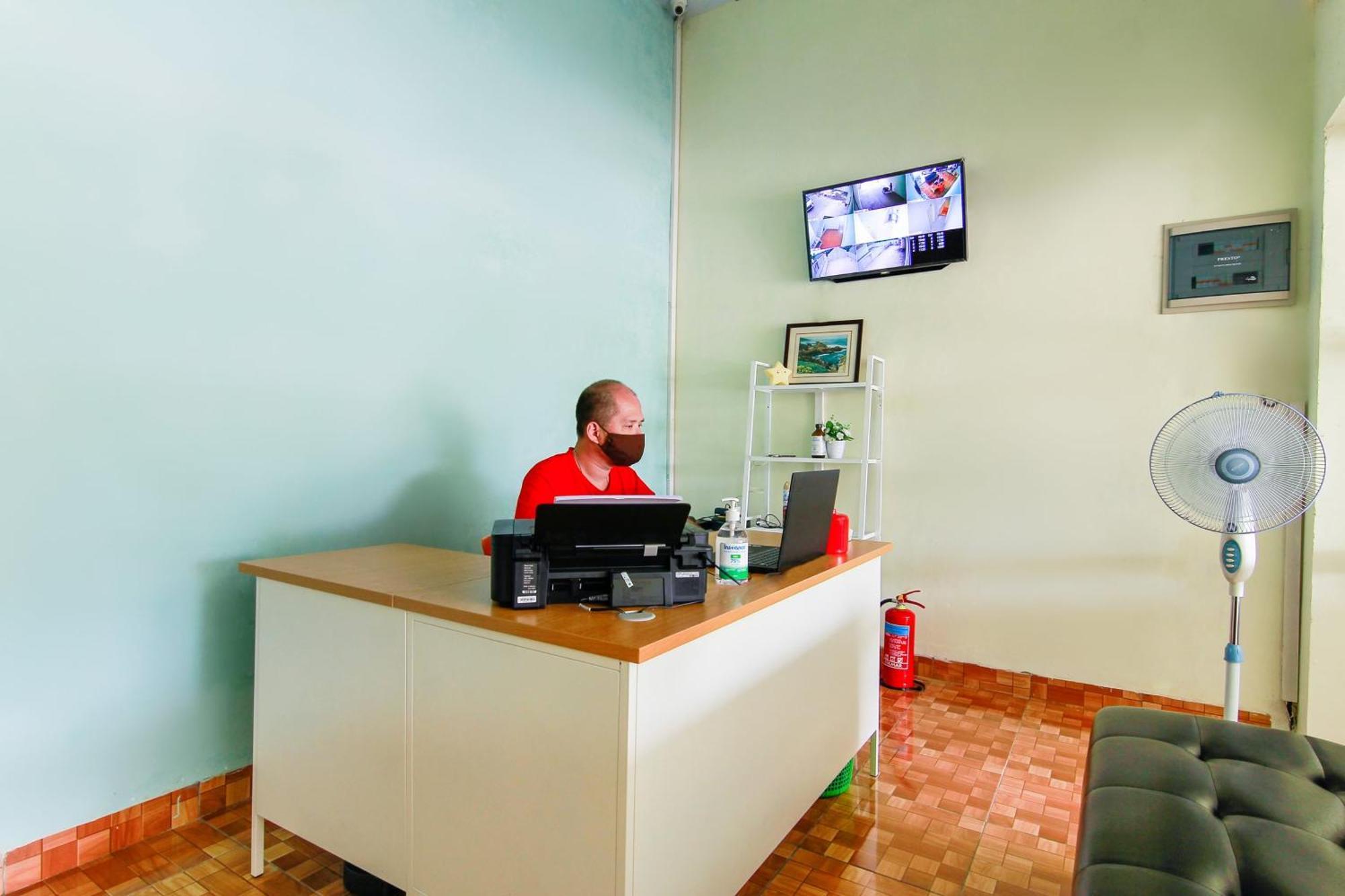 מלון מדאן Oyo 3493 Nami House מראה חיצוני תמונה